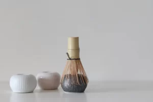 玻璃礼杯怎么选:透明度、厚度与稳定性
